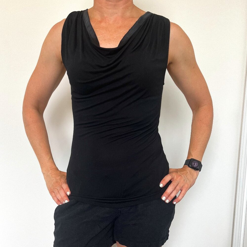 Gap Black Draped Cowl Neck Sleeveless Top - XSA sleek and versatile essential! T